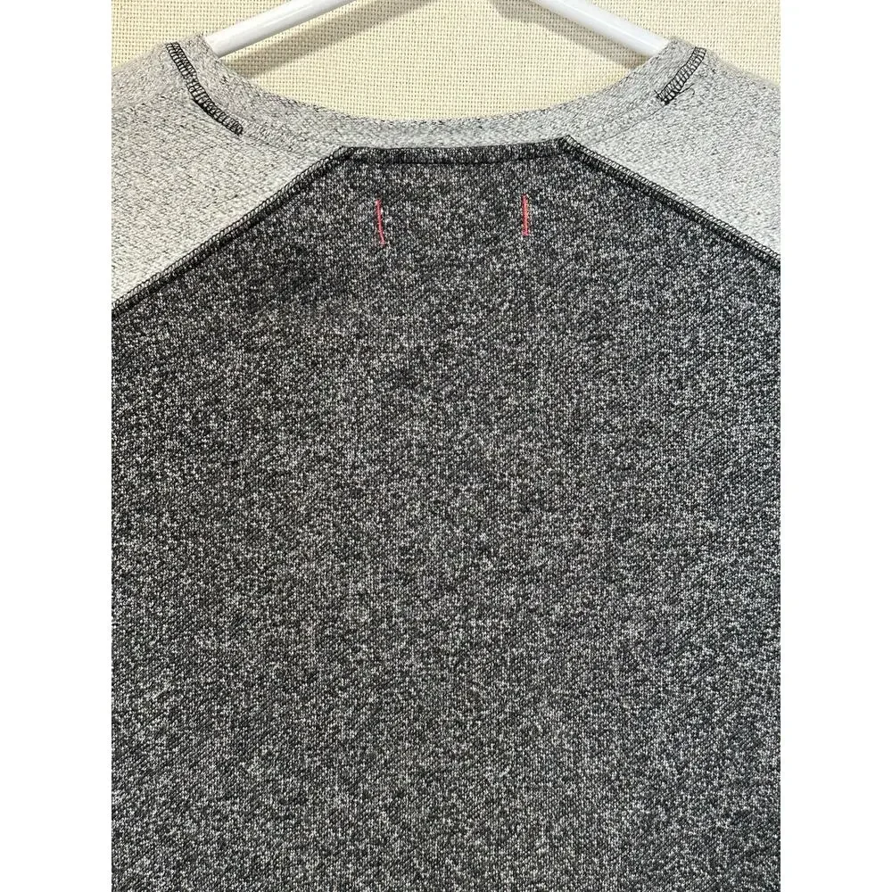 Tommy Bahama Men's Light Weight Sweater Gray Long Sleeve  Size‎ XL